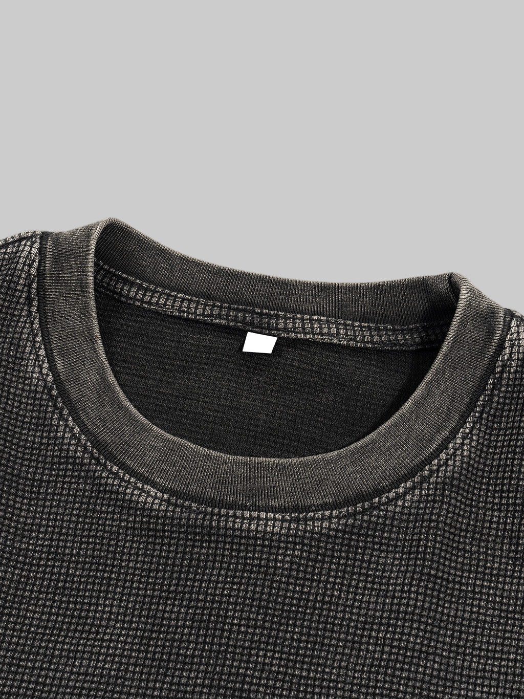 T-shirt texturé gaufré délavé à la coupe carrée