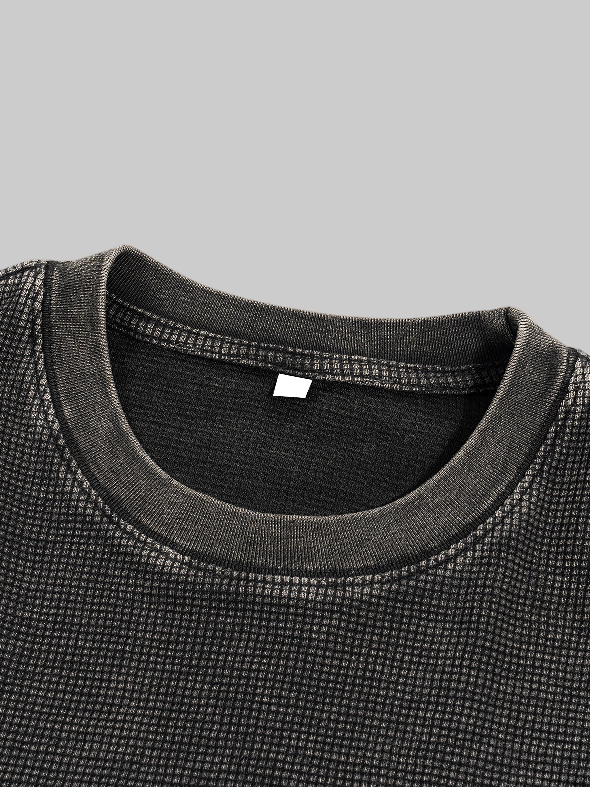 T-shirt texturé gaufré délavé à la coupe carrée