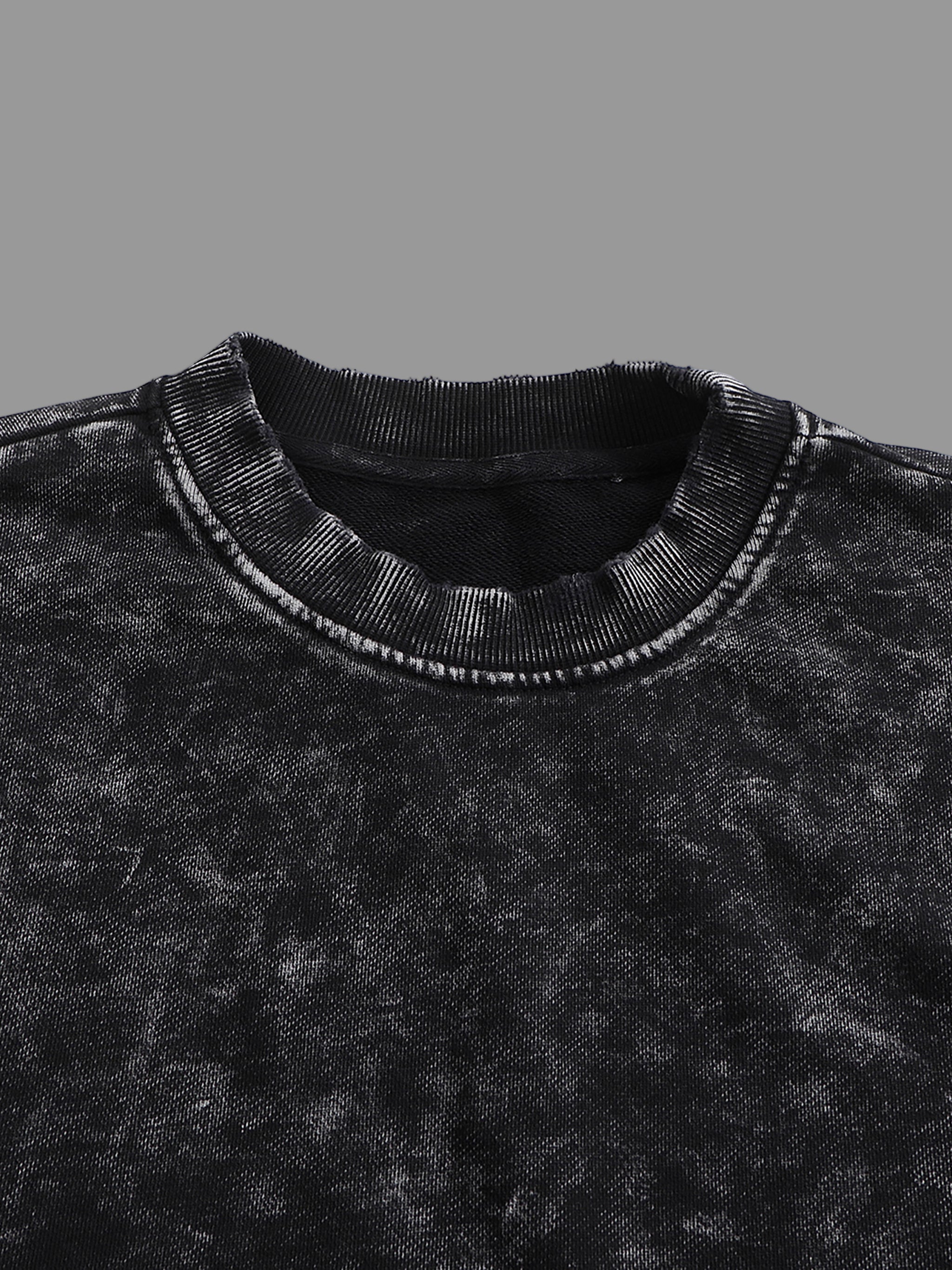 Sweat-shirt délavé à la neige et effiloché à la main