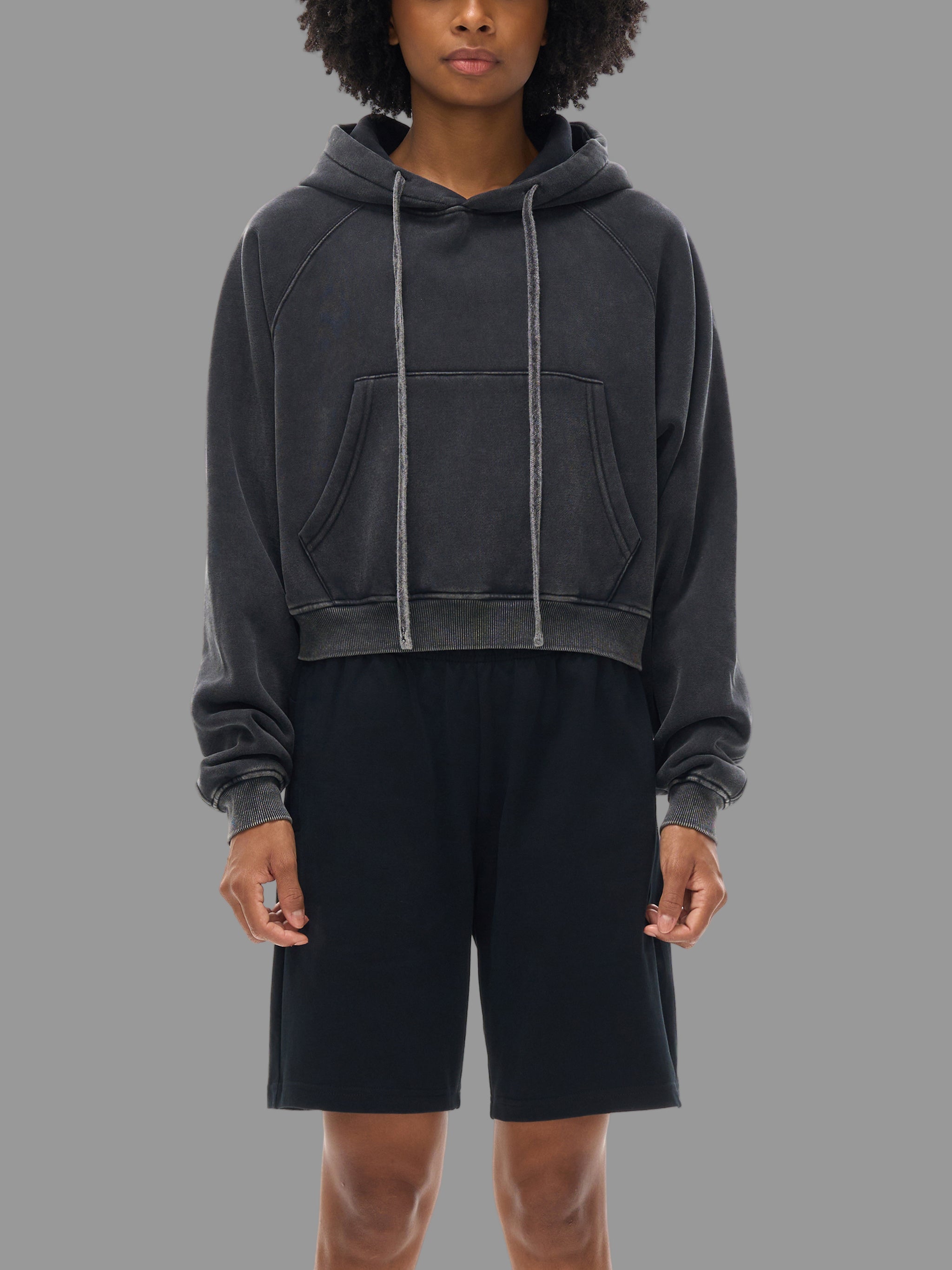 Hoodie court délavé à la neige