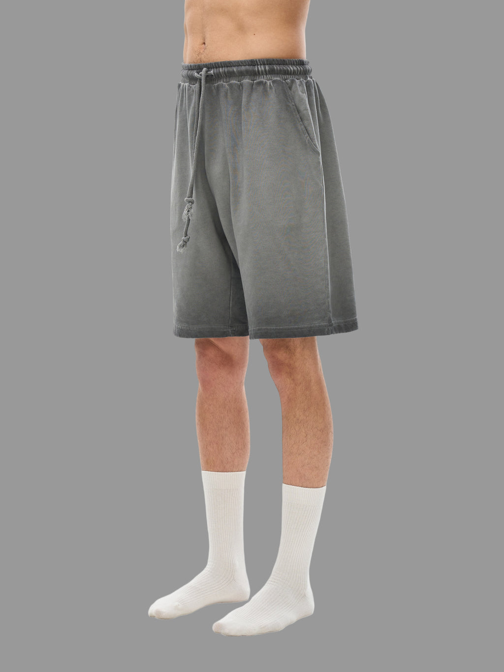 Short de survêtement teint à l'envers