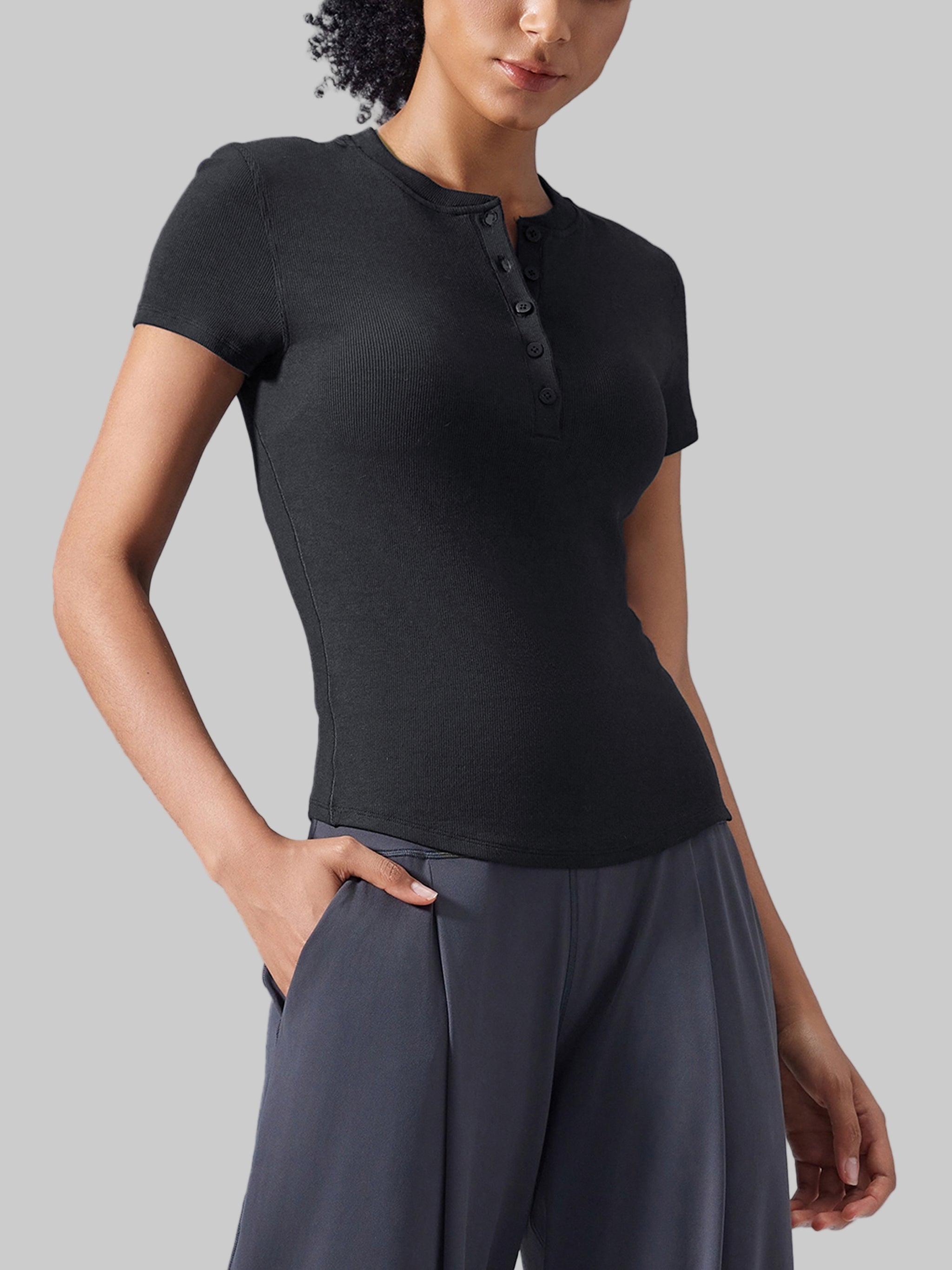 T-shirt Henley moulant en modal