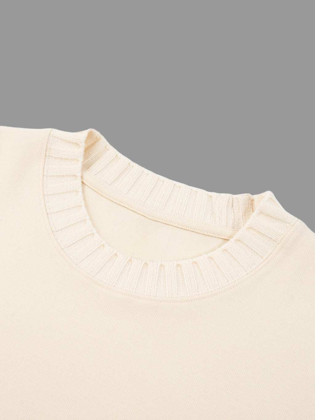 Sweat-shirt oversize à col rond en maille